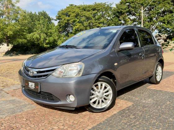TOYOTA ETIOS 1.5 XLS 16V FLEX 4P MANUAL TOYOTA ETIOS 1.5 XLS 16V FLEX 4P MANUAL